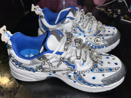 Custom Avia5000’s